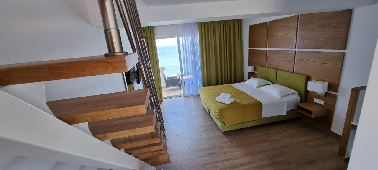 Stefania Aparthotel