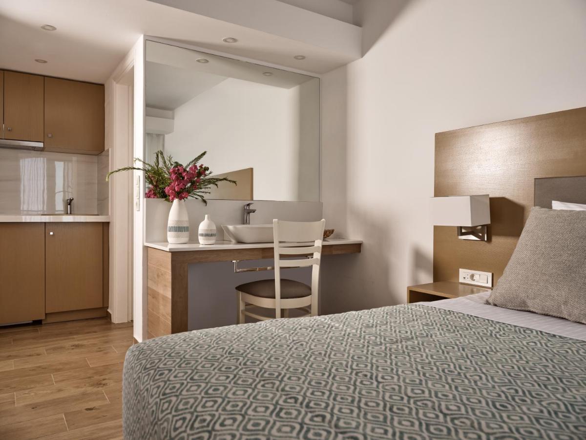 Stefania Aparthotel 2*