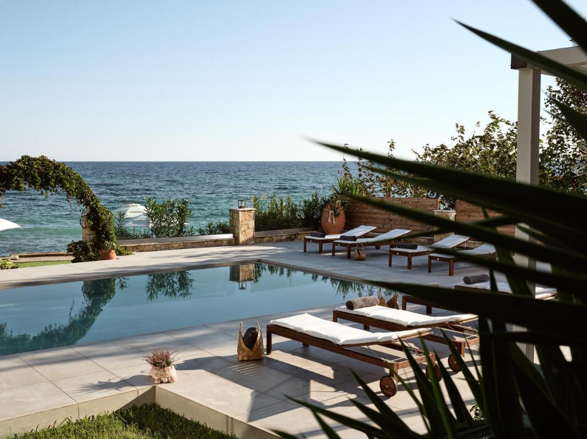 Stefania Aparthotel 2*