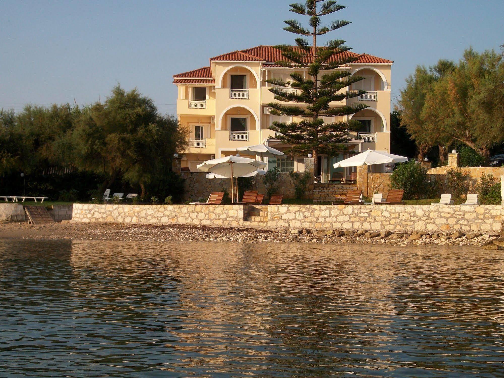 Stefania Aparthotel Kypseli