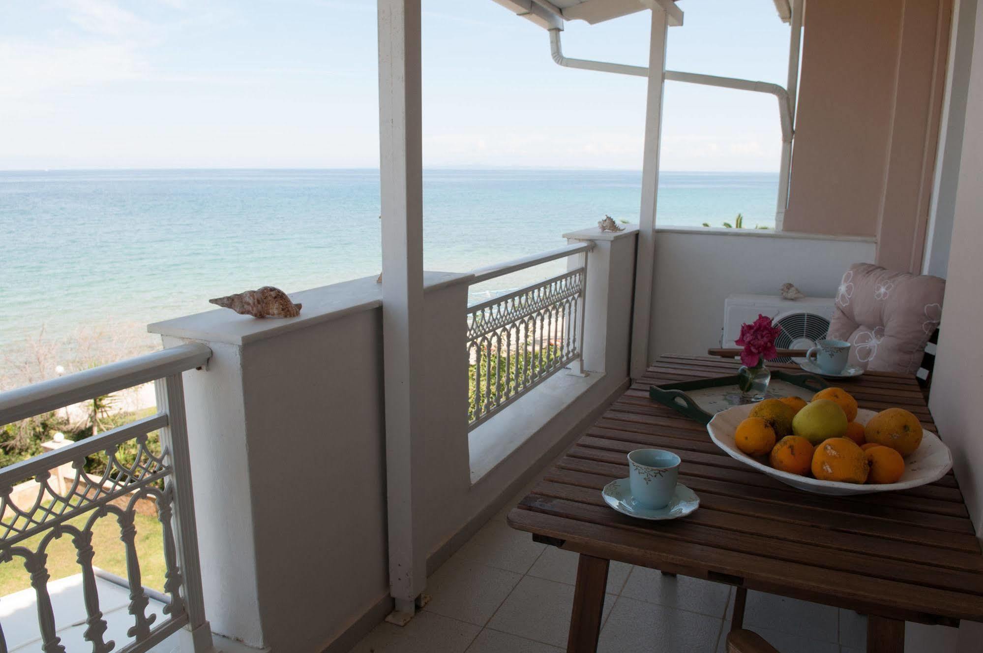 Stefania Aparthotel 2*